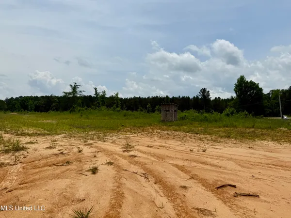 $135,000 | Rockport Rd Road, McCool, MS 39108