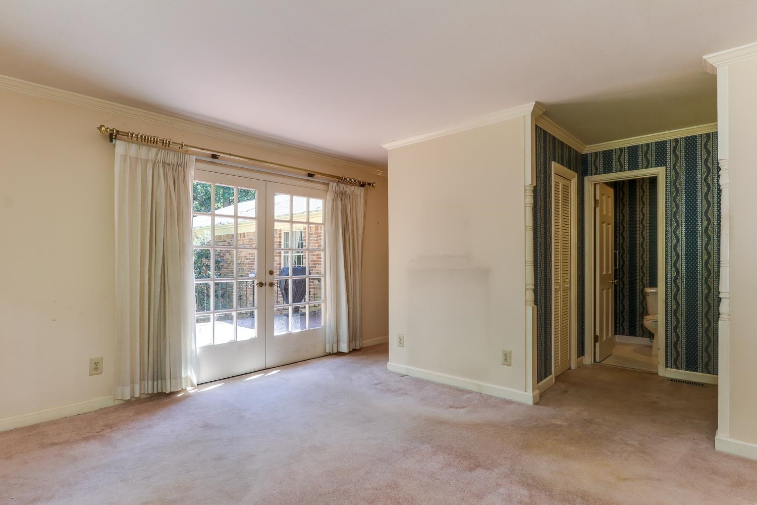 2600 Churchill Road Raleigh, NC 27608 - Photo 14 of 29 Primary Bedroom