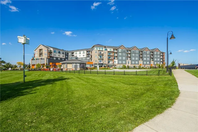 $2,995 | 205 Lakeshore Drive, Unit 502, Canandaigua City, NY 14424