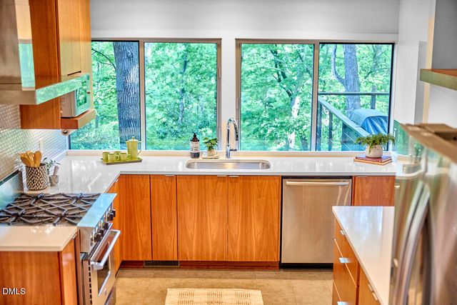$1,700,000 | 216 Glenhill Lane, Chapel Hill, NC 27514