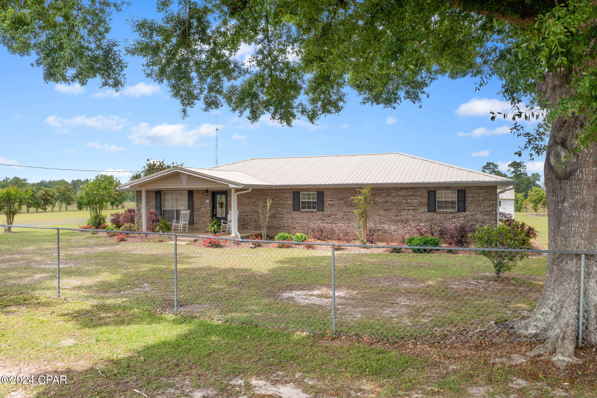 3111 Rushin Road Cottondale, FL 32431 - Photo 3 of 33