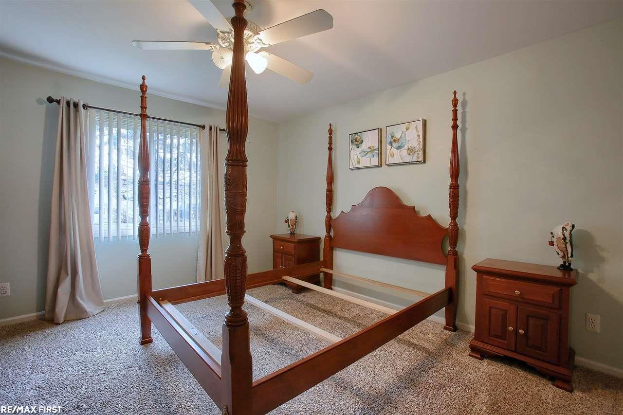 16726 Country Ridge Lane Macomb, MI 48044 - Photo 13 of 26 50062635-12.JPG