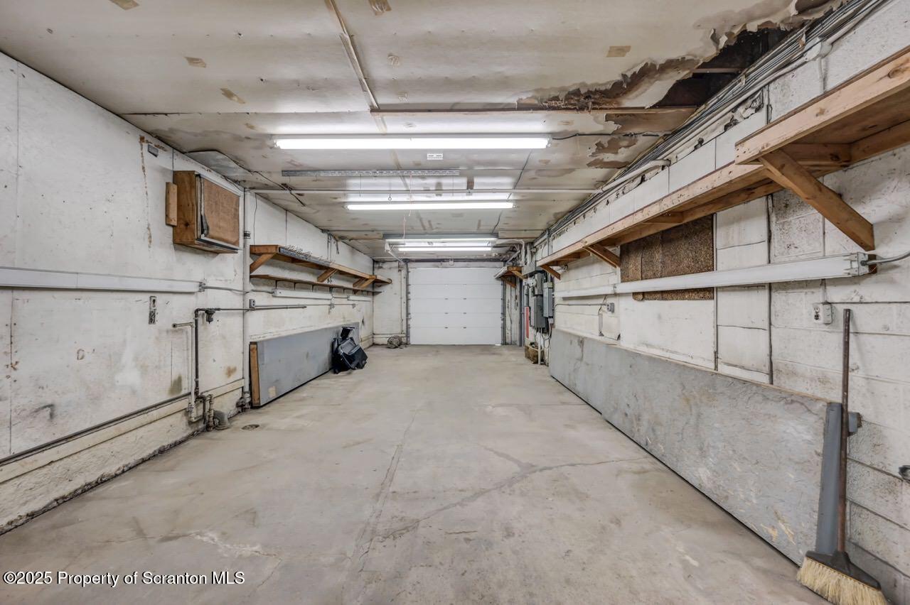 535 Green Ridge Street Scranton, PA 18509 - Photo 25 of 72 a view of a garage