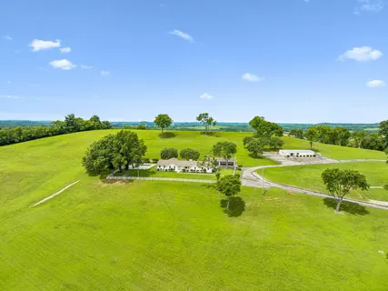 $2,295,000 | 1731 Nashville Highway, Columbia, TN 38401
