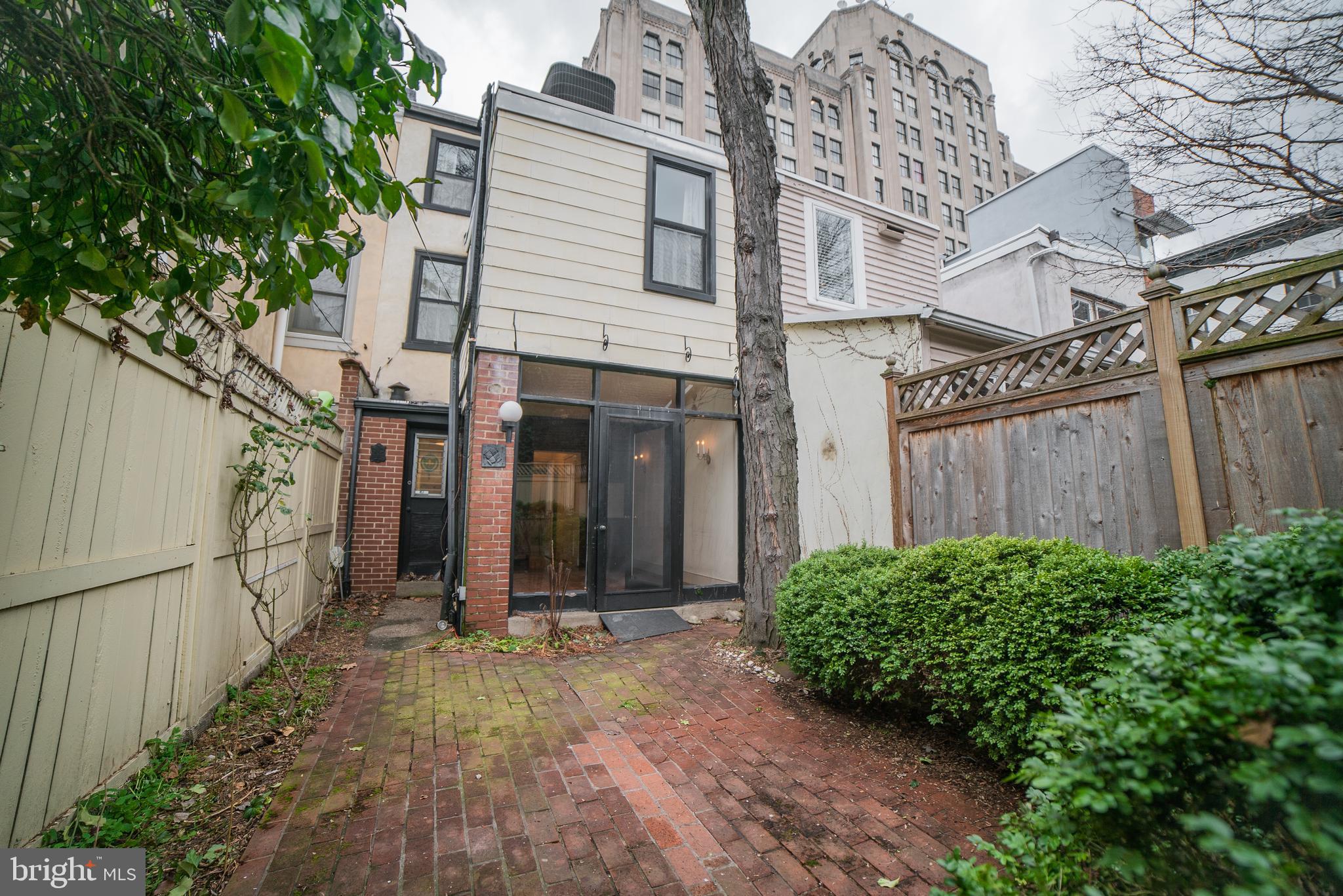 2130 Spring Street Philadelphia, PA 19103 - Photo 19 of 47