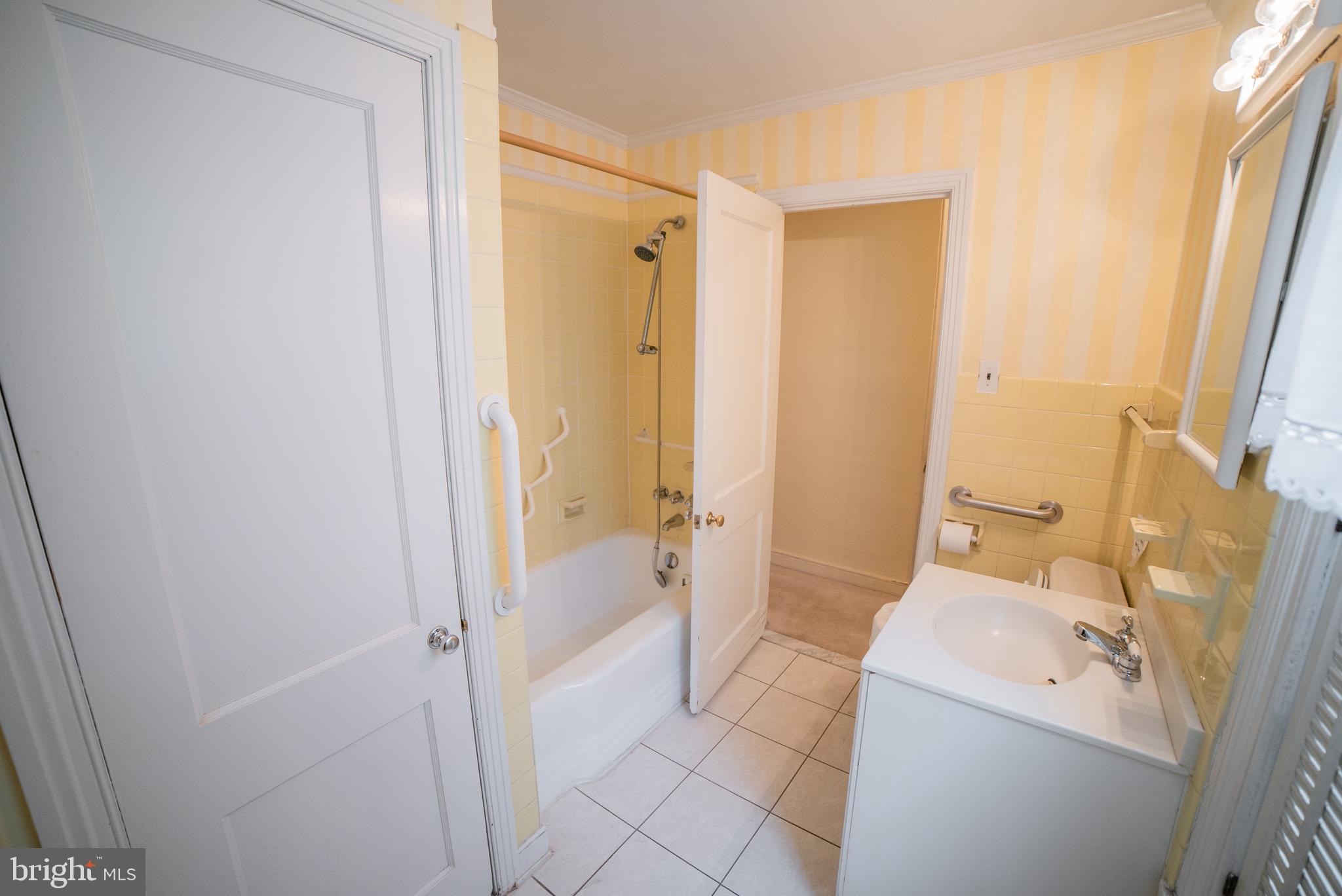 2130 Spring Street Philadelphia, PA 19103 - Photo 28 of 47