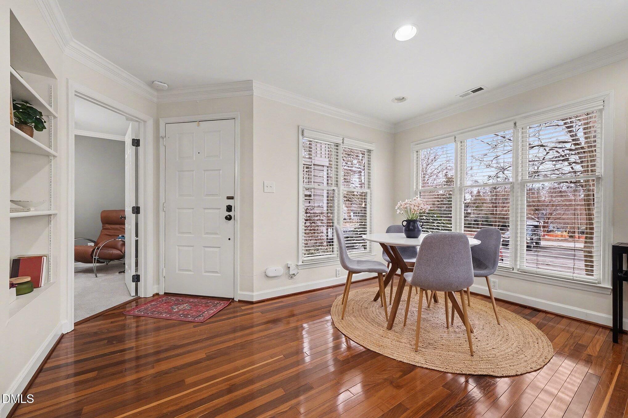 730 Washington Street, Unit 102 Raleigh, NC 27605 - Photo 3 of 20 003-730 Washington 102