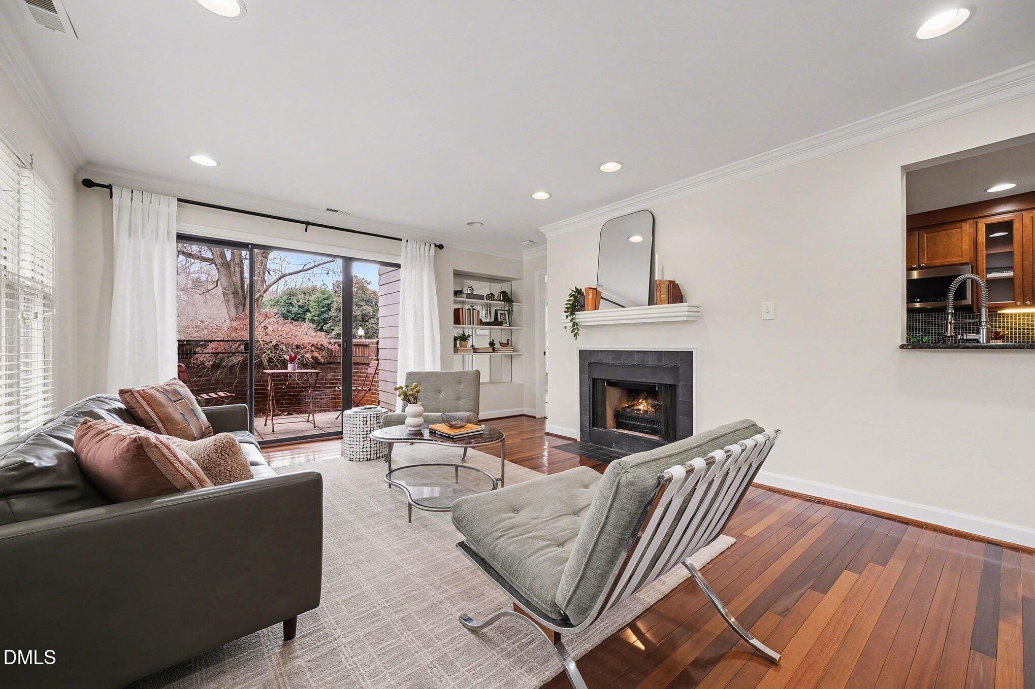 730 Washington Street, Unit 102 Raleigh, NC 27605 - Photo 6 of 20 006-730 Washington 102