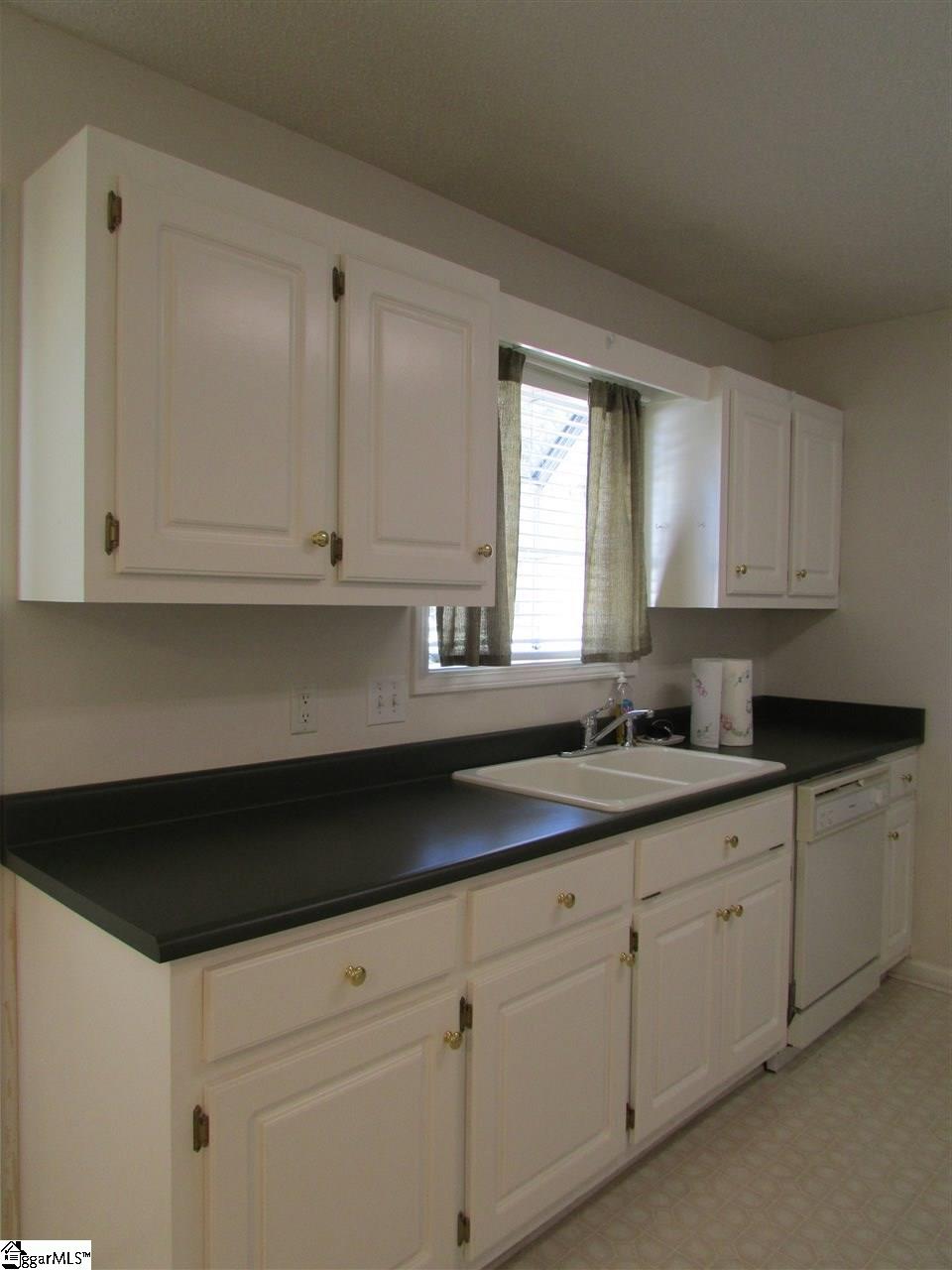 117 Sheffield Road Easley, SC 29642 - Photo 4 of 24 Gallery Image 4