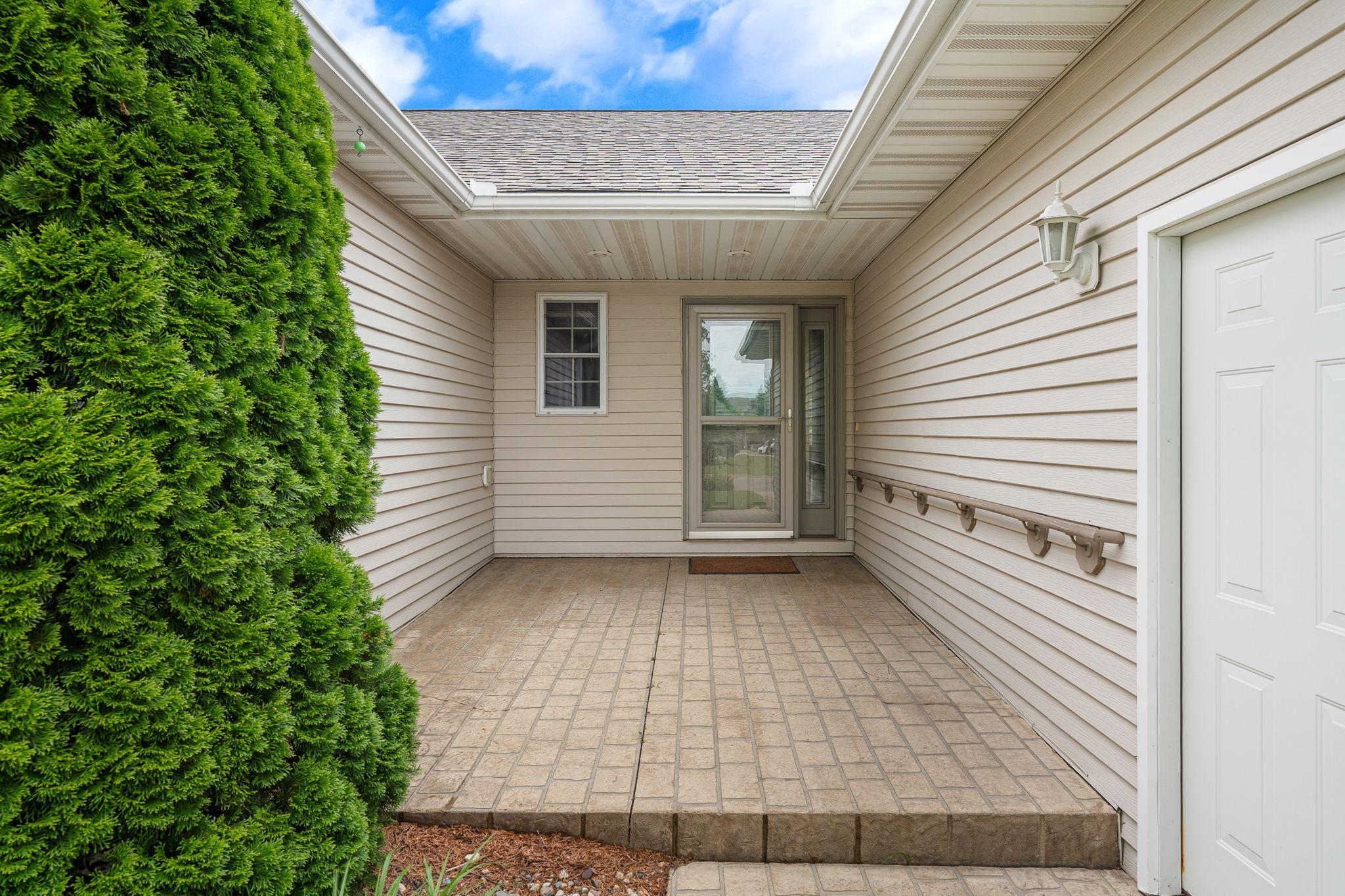 1706 22nd Avenue Southwest Austin, MN 55912 - Photo 2 of 50