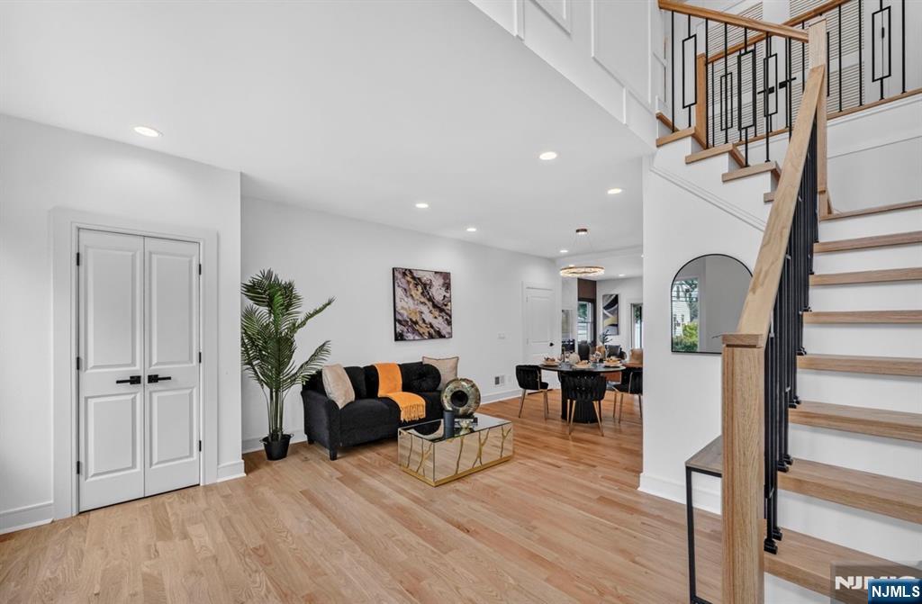 6 Short Hill Road Clifton, NJ 07012 - Photo 4 of 38