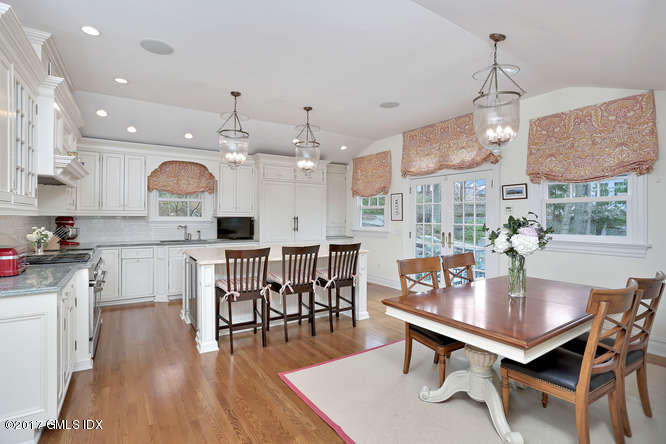 30 Hemlock Drive Greenwich, CT 06831 - Photo 12 of 37 30 Hemlock Dr Greenwich CT-small-022-5-0