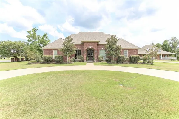 $499,000 | 231 Merlot Drive, Lake Charles, LA 70611
