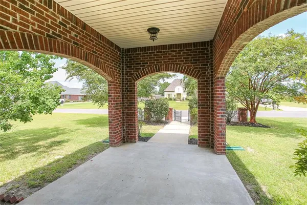 $499,000 | 231 Merlot Drive, Lake Charles, LA 70611