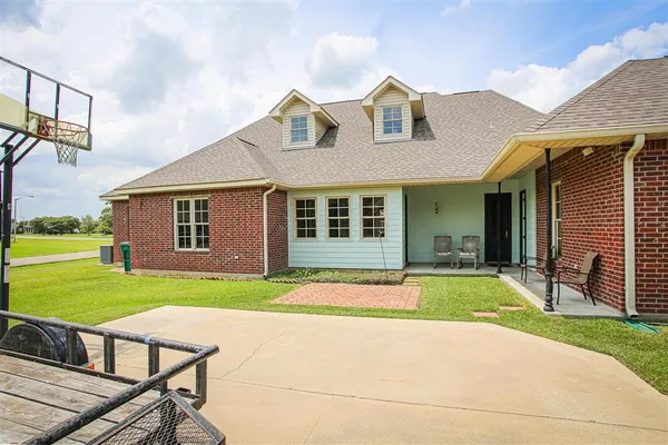 $499,000 | 231 Merlot Drive, Lake Charles, LA 70611