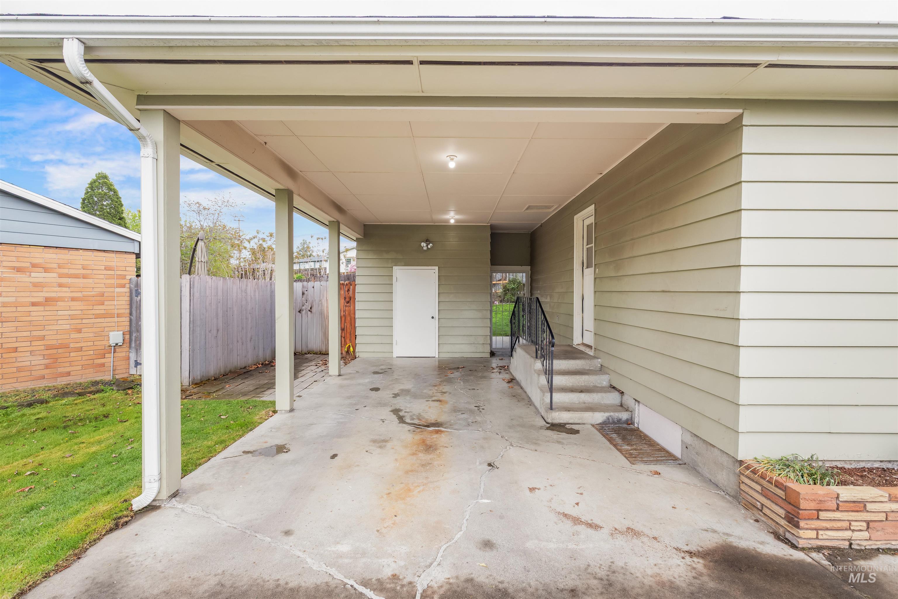 2320 9th Avenue Lewiston, ID 83501 - Photo 2 of 44