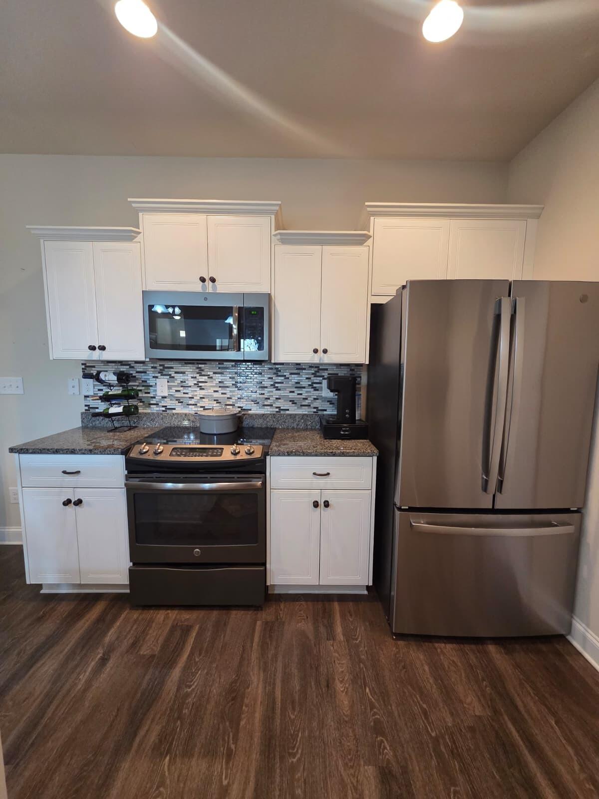 121 Oliver Hardy Court Harlem, GA 30814 - Photo 17 of 42 Kitchen