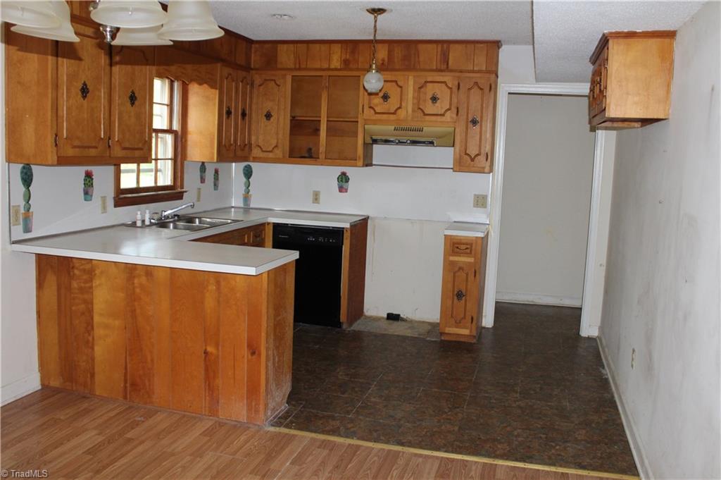 2800 Settle Bridge Road Stoneville, NC 27048 - Photo 2 of 11 Gallery Image 2