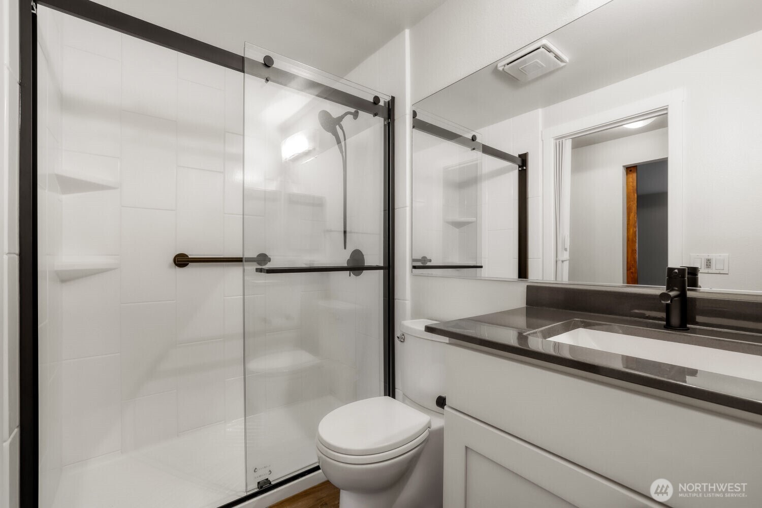 12404 East Gibson Road, Unit P105 Everett, WA 98204 - Photo 12 of 23