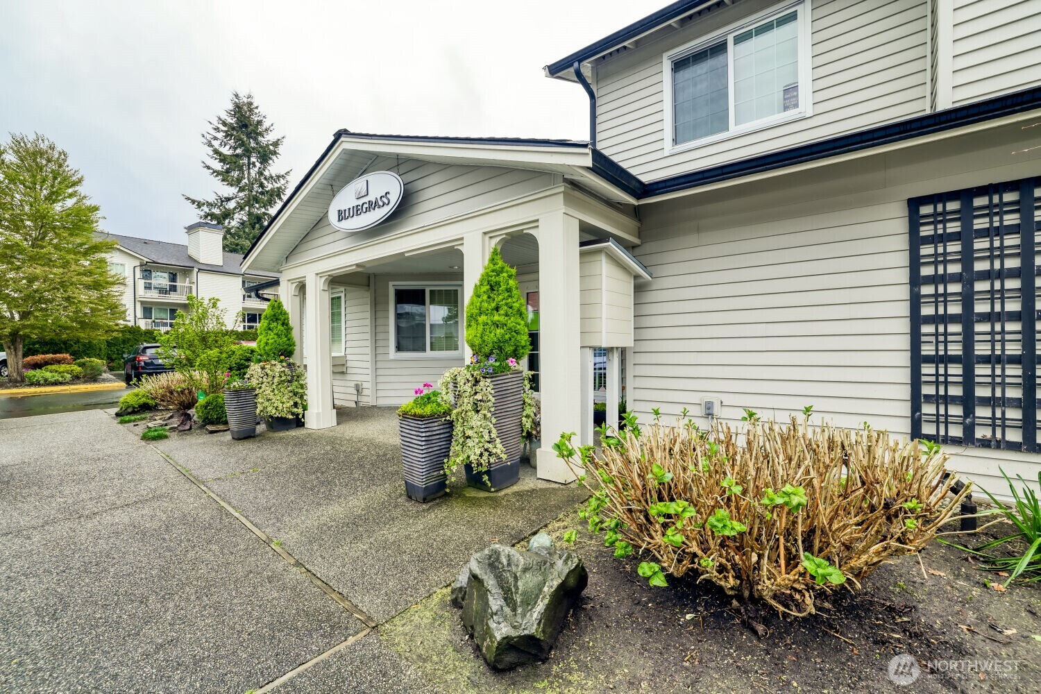 12404 East Gibson Road, Unit P105 Everett, WA 98204 - Photo 18 of 23