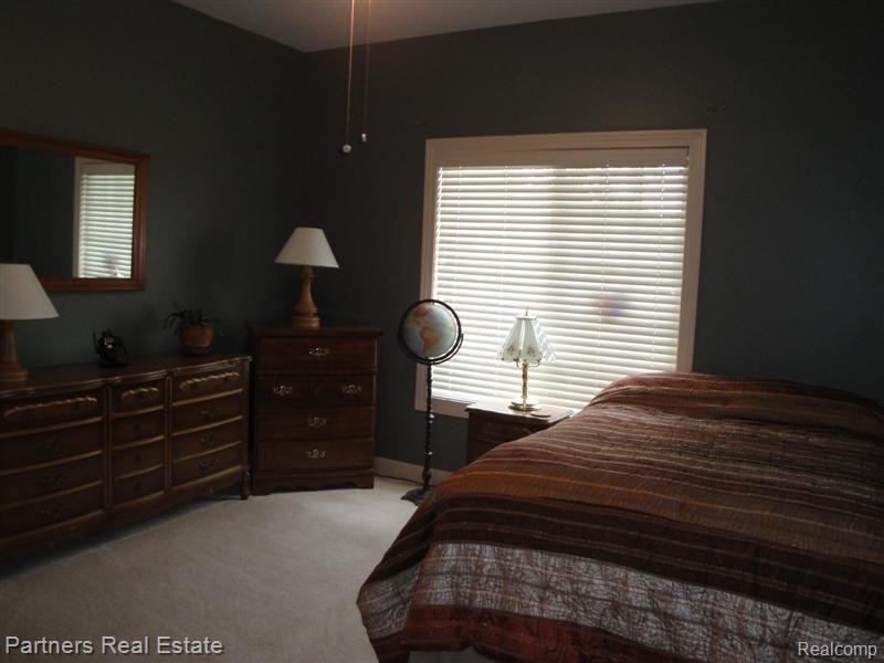 1927 Sundance Ridge Howell, MI 48843 - Photo 18 of 25 Bedrm 2