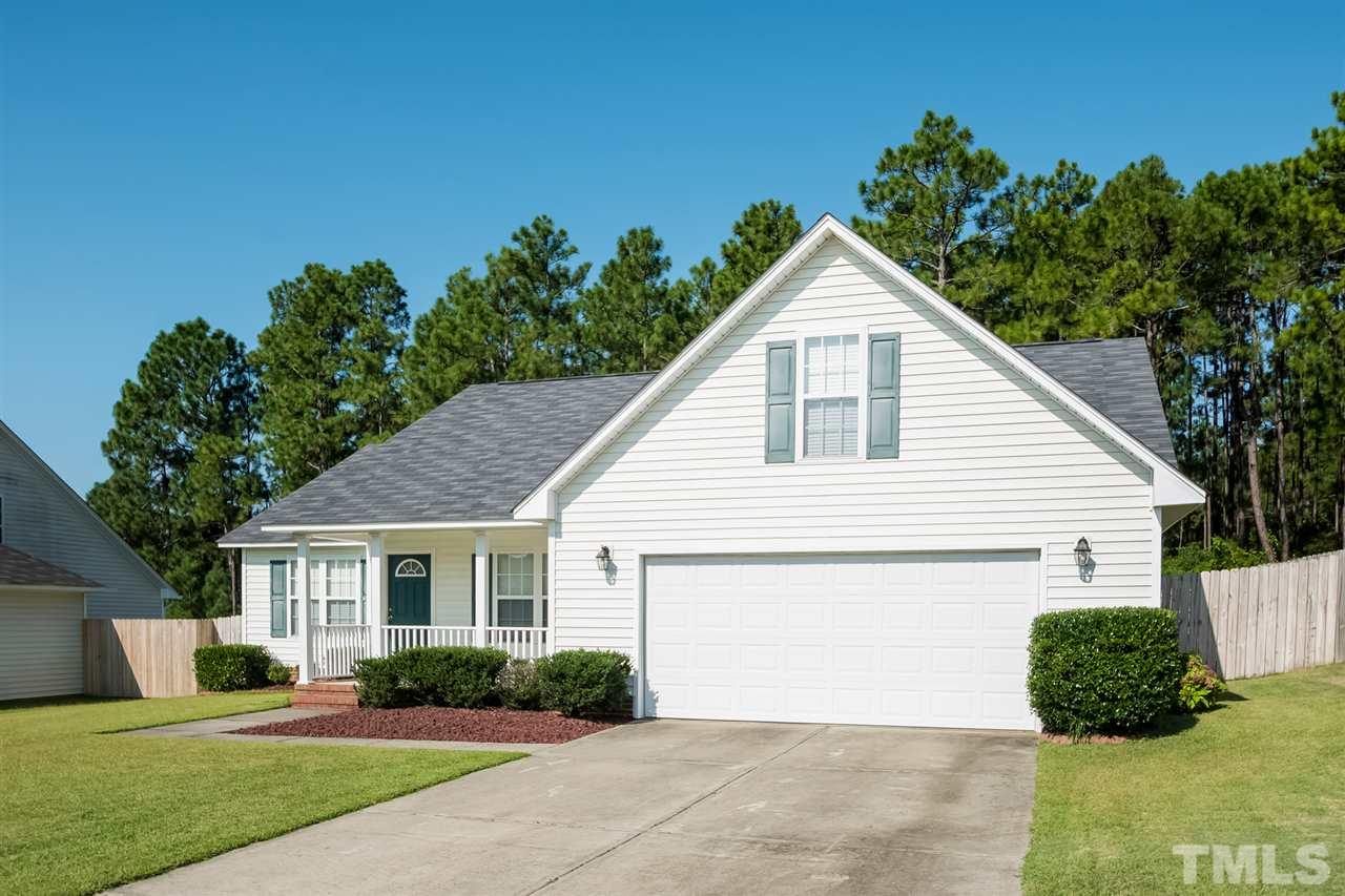 820 Bramblegate Road Hope Mills, NC 28348 - Photo 3 of 20 Gallery Image 3