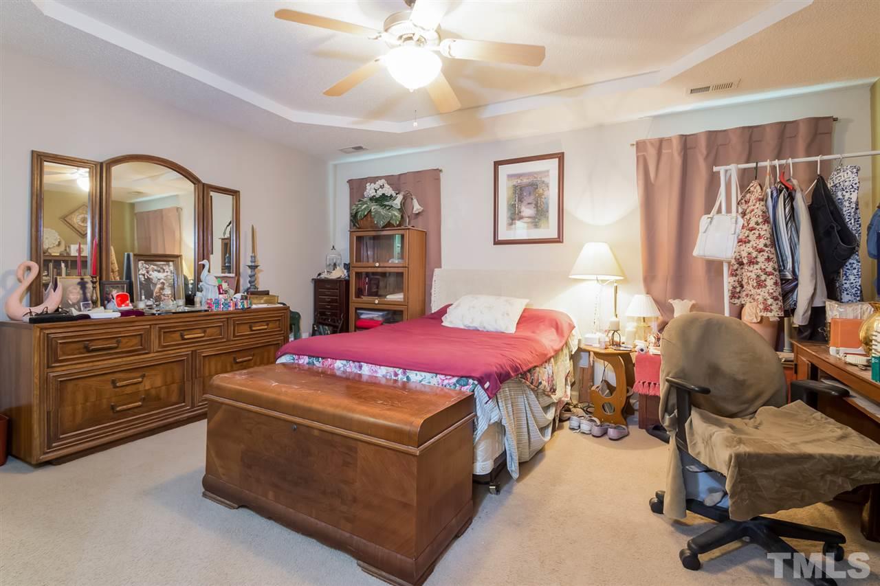 820 Bramblegate Road Hope Mills, NC 28348 - Photo 9 of 20 Gallery Image 9