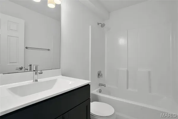 $377,500 | 7119 Trainor Place, St. Louis, MO 63116