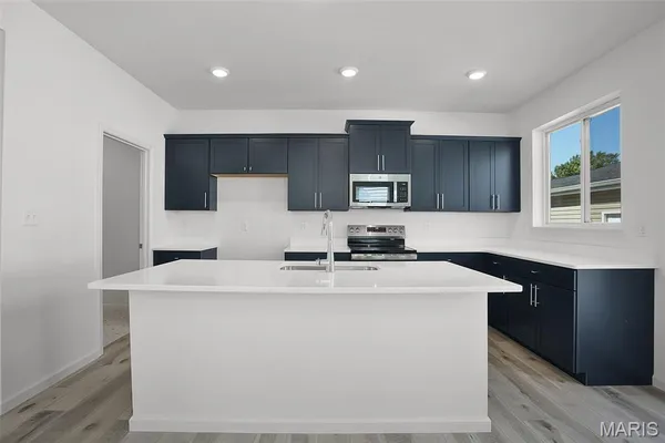 $377,500 | 7119 Trainor Place, St. Louis, MO 63116
