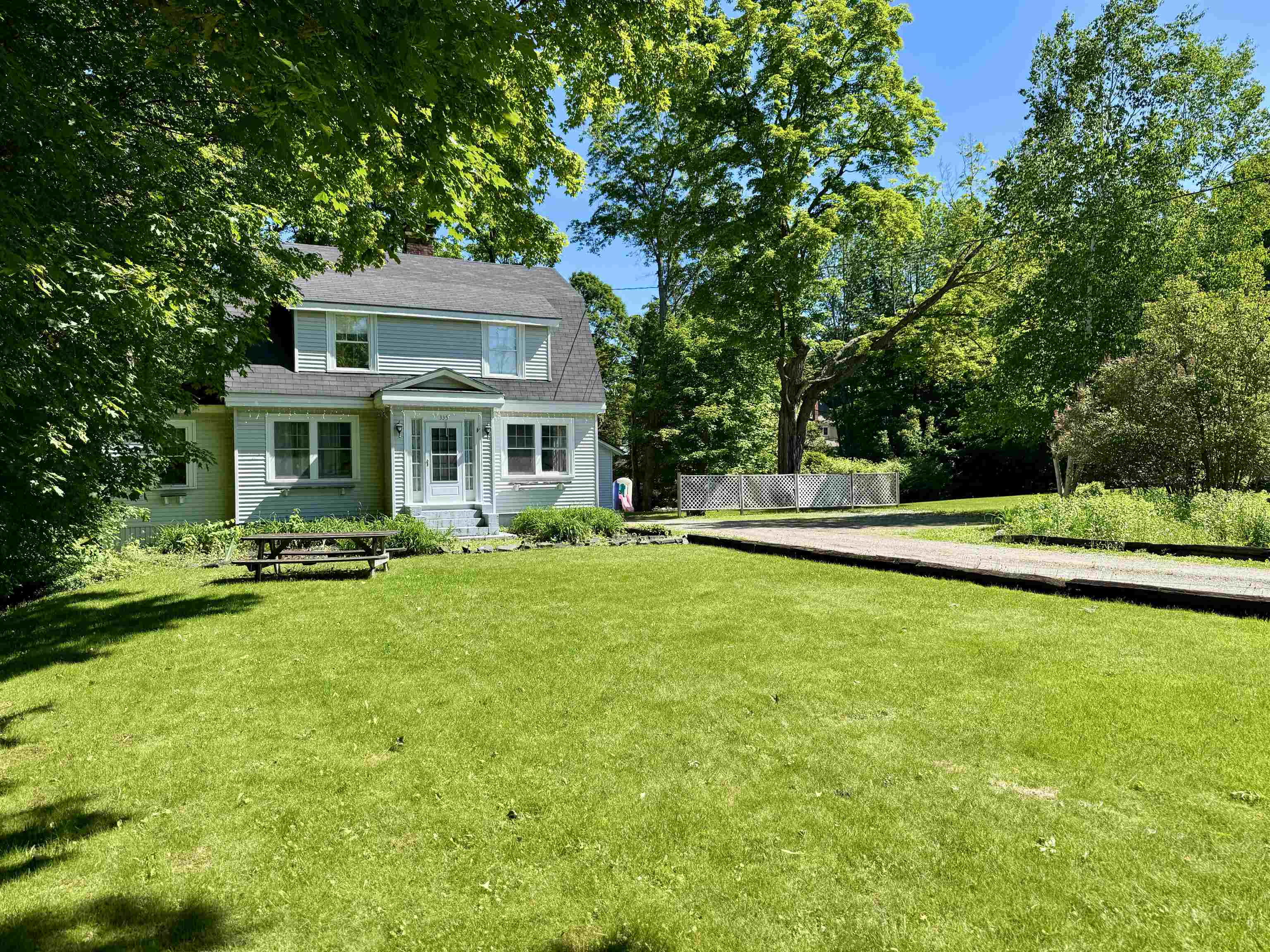 335 Caswell Avenue Derby, VT 05830 - Photo 2 of 32