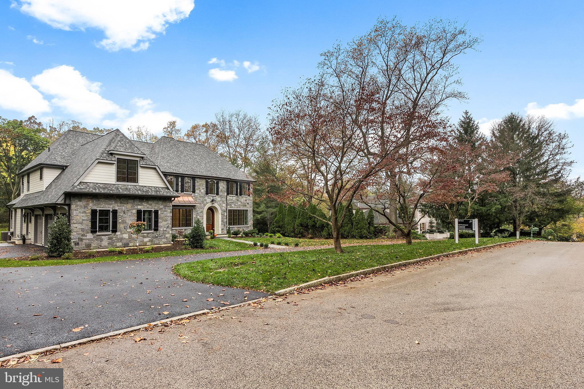820 Roscommon Road Bryn Mawr, PA 19010 - Photo 3 of 56 Gallery Image 3