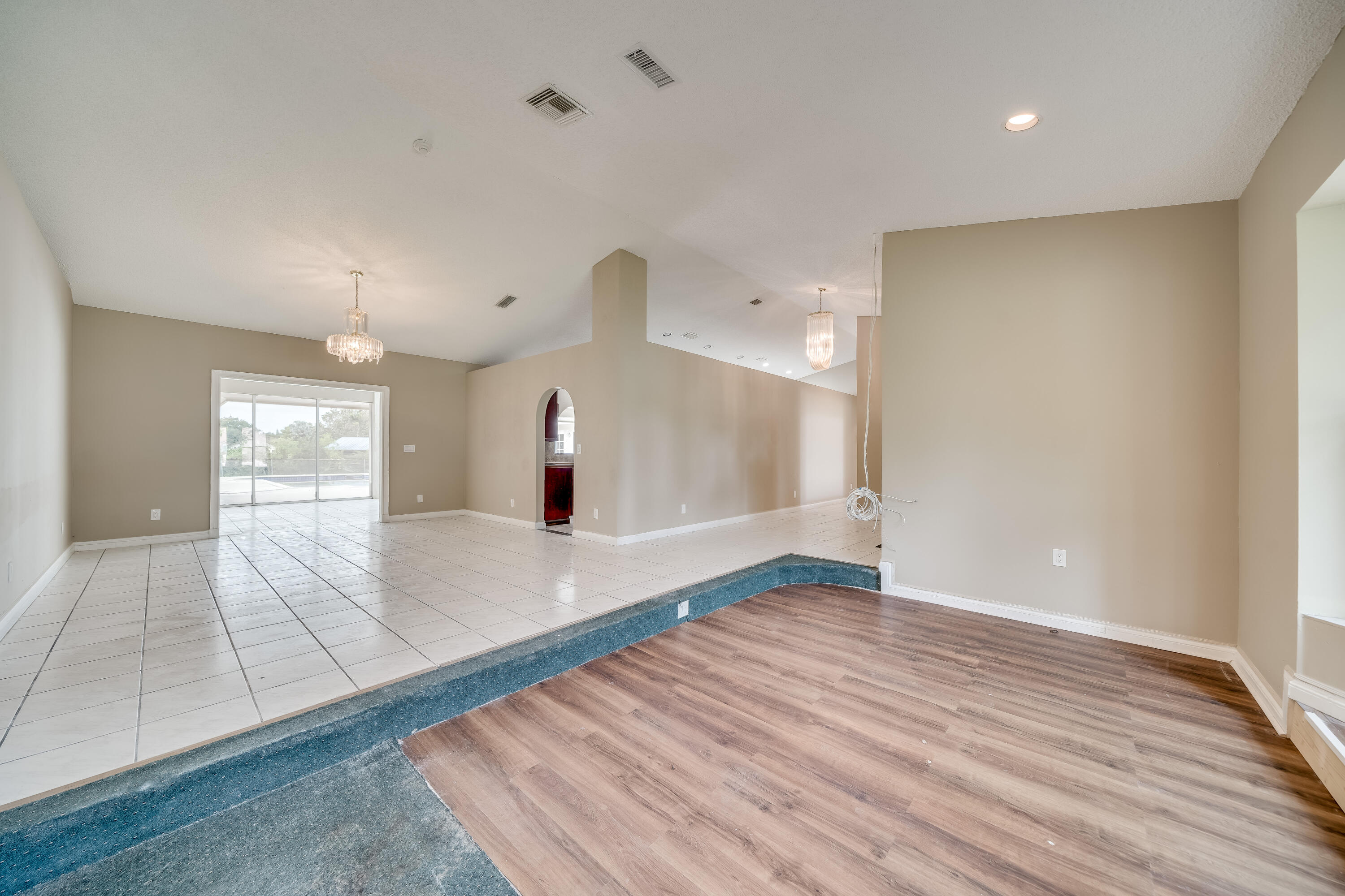 20250 Southwest 50th Place Southwest Ranches, FL 33332 - Photo 8 of 51 10_interior-5