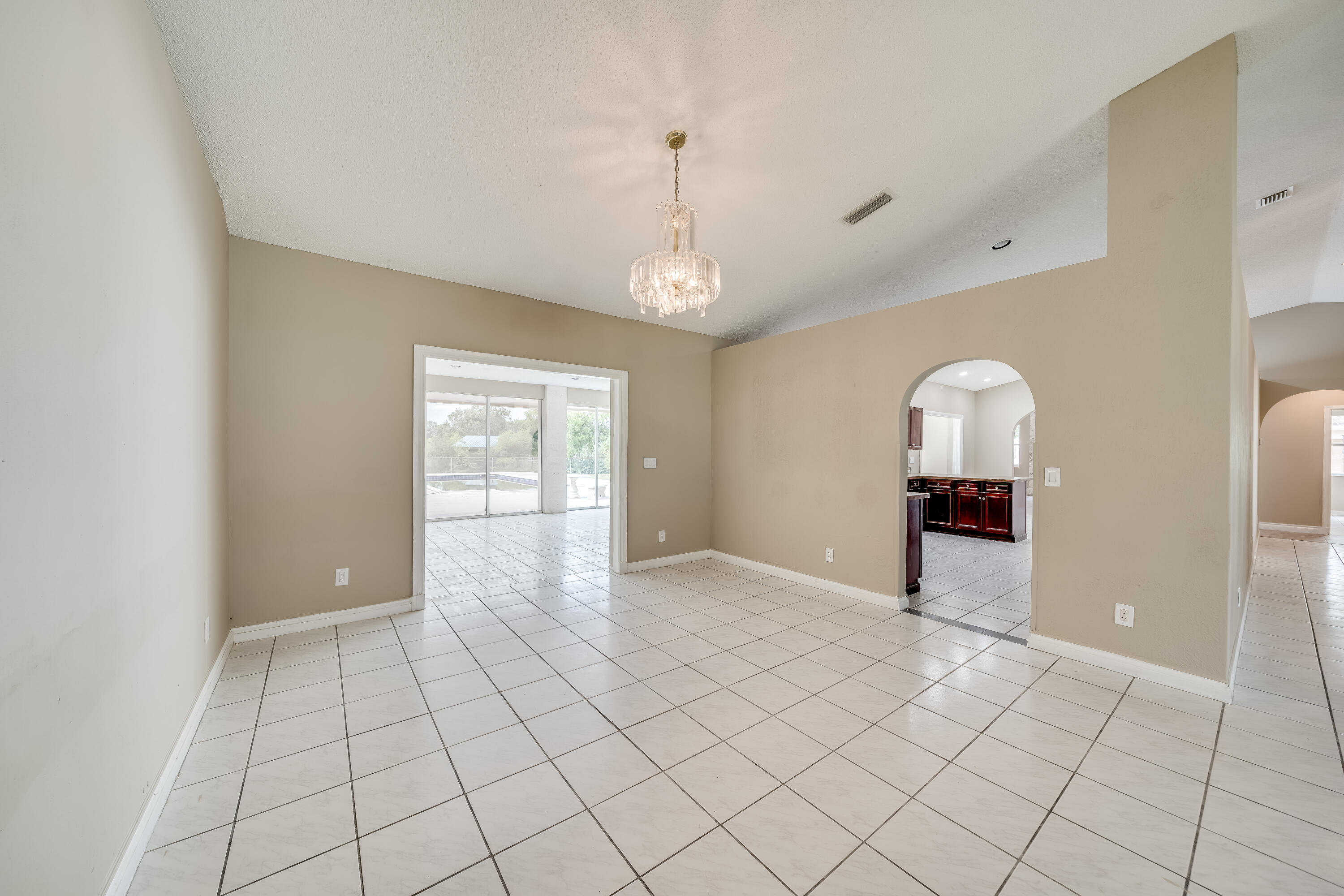 20250 Southwest 50th Place Southwest Ranches, FL 33332 - Photo 9 of 51 11_interior-6