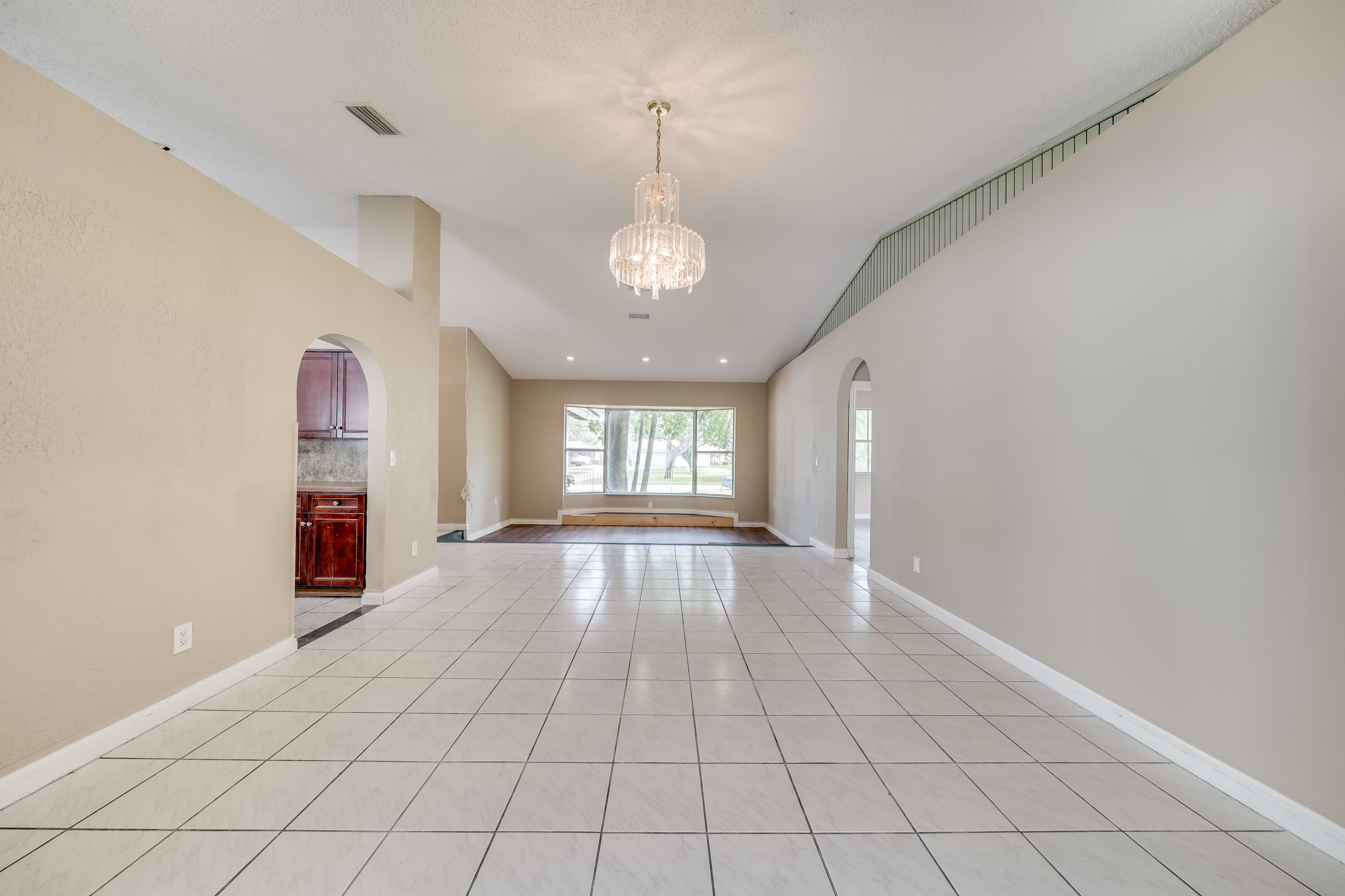 20250 Southwest 50th Place Southwest Ranches, FL 33332 - Photo 10 of 51 12_interior-7