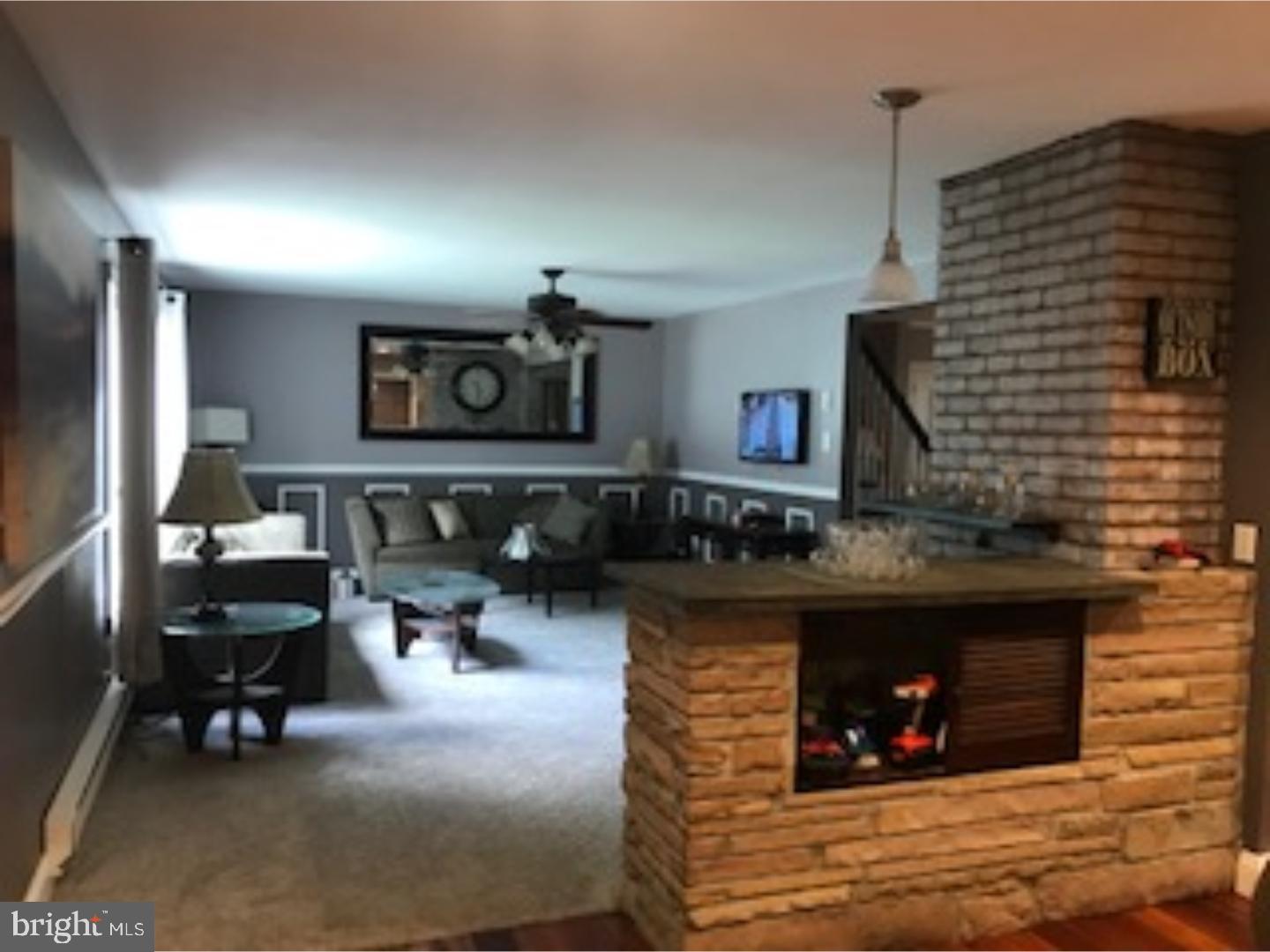 6 Silverspruce Road Levittown, PA 19056 - Photo 4 of 18 Living Room