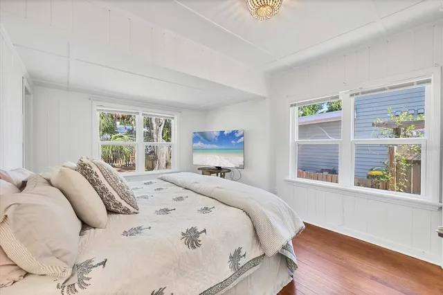 $624,900 | 3734 Iroquois Avenue, Sarasota, FL 34234