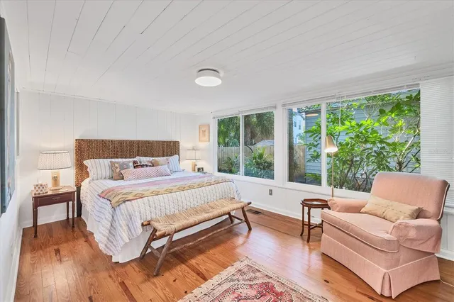 $624,900 | 3734 Iroquois Avenue, Sarasota, FL 34234