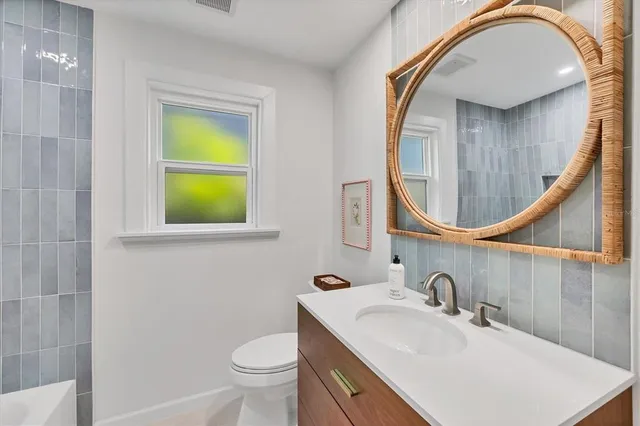 $624,900 | 3734 Iroquois Avenue, Sarasota, FL 34234