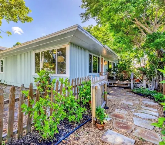 $624,900 | 3734 Iroquois Avenue, Sarasota, FL 34234