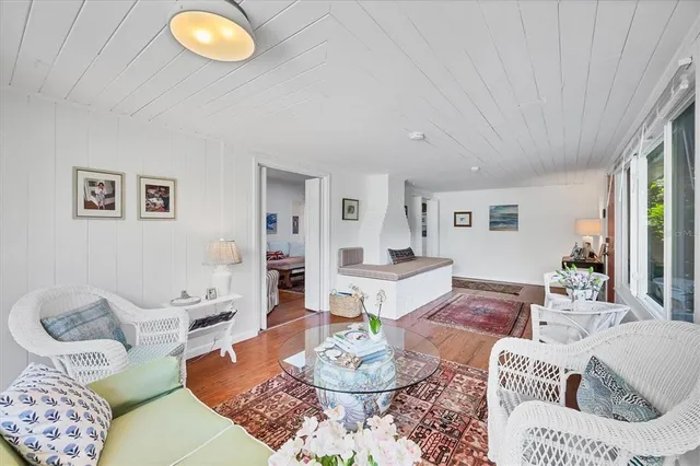 $624,900 | 3734 Iroquois Avenue, Sarasota, FL 34234