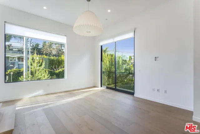 $8,500 | 906 North Benton Way, Los Angeles, CA 90026