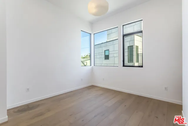 $8,500 | 906 North Benton Way, Los Angeles, CA 90026