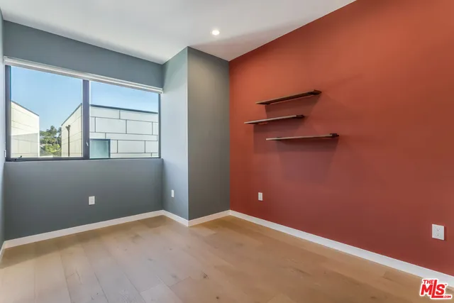 $8,500 | 906 North Benton Way, Los Angeles, CA 90026