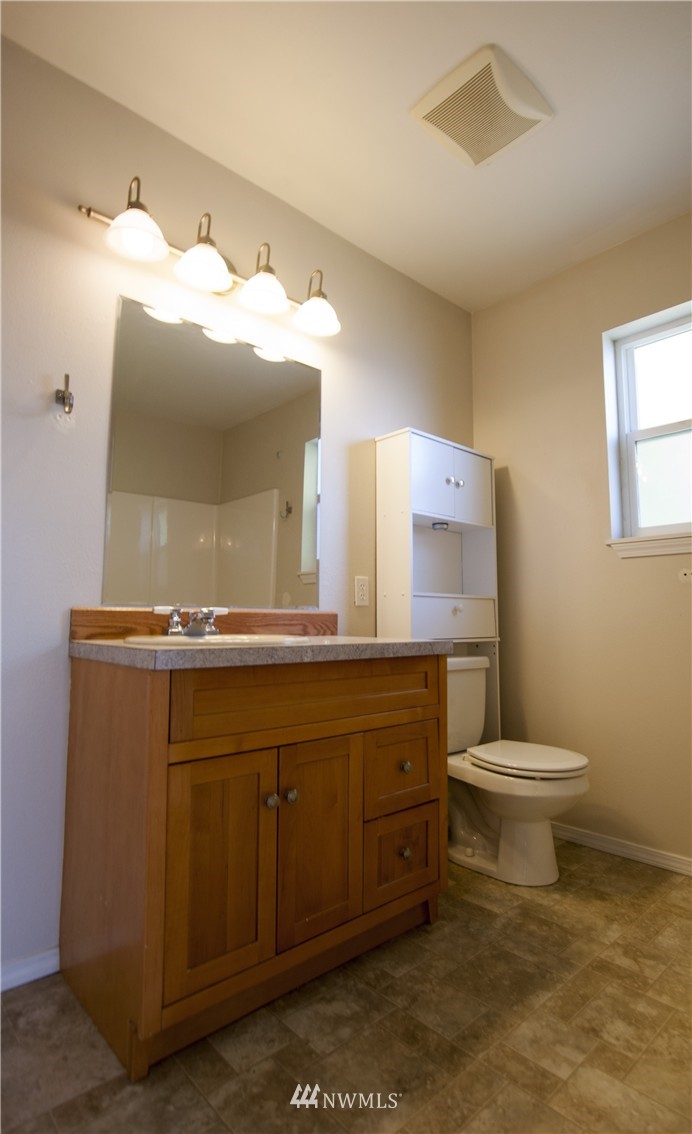 239 Front Street Sumas, WA 98295 - Photo 14 of 20