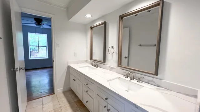 $10,800 | 372 Robbins Drive, Houston, TX 77024