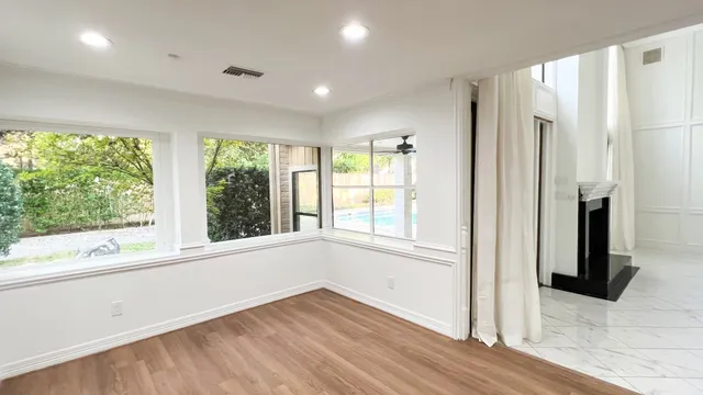 $10,800 | 372 Robbins Drive, Houston, TX 77024