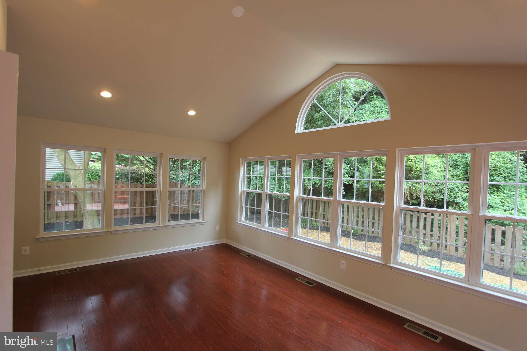 21301 Mirror Ridge Place Sterling, VA 20164 - Photo 14 of 30 Sun Room