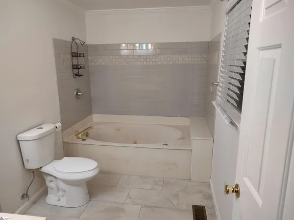 $3,900 | 402 New Harrison Bridge Road, Simpsonville, SC 29680