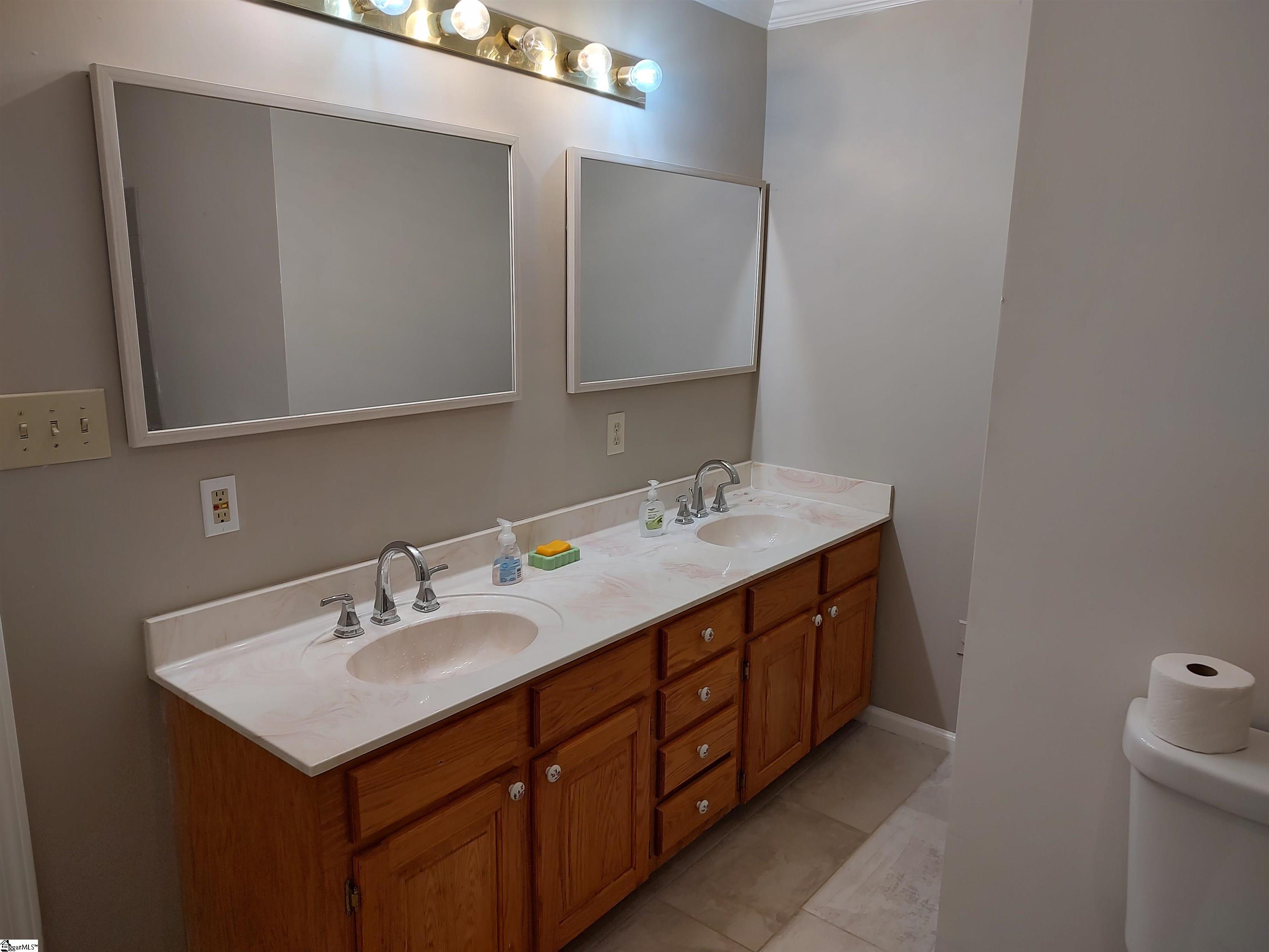 402 New Harrison Bridge Road Simpsonville, SC 29680 - Photo 5 of 6