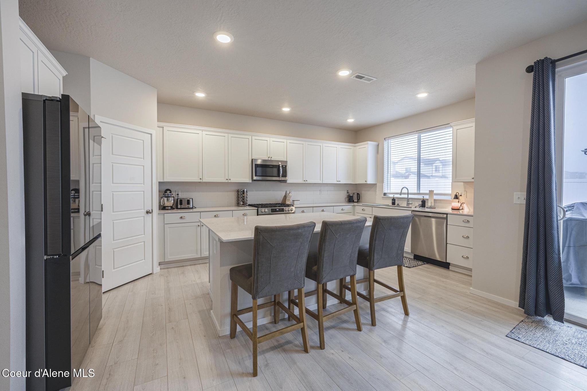 3061 North Allison Street Post Falls, ID 83854 - Photo 3 of 21 Kitchen